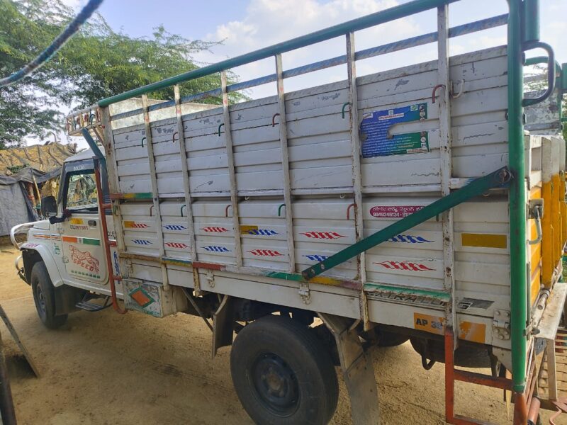 Bolero pick Up Mini Truck For Transportation with Driver
