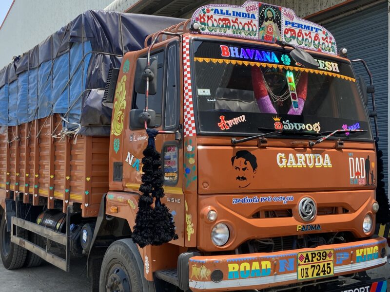 10 TON TRUCK FOR TRANSPORTATION PURPOSES AVAILABLE