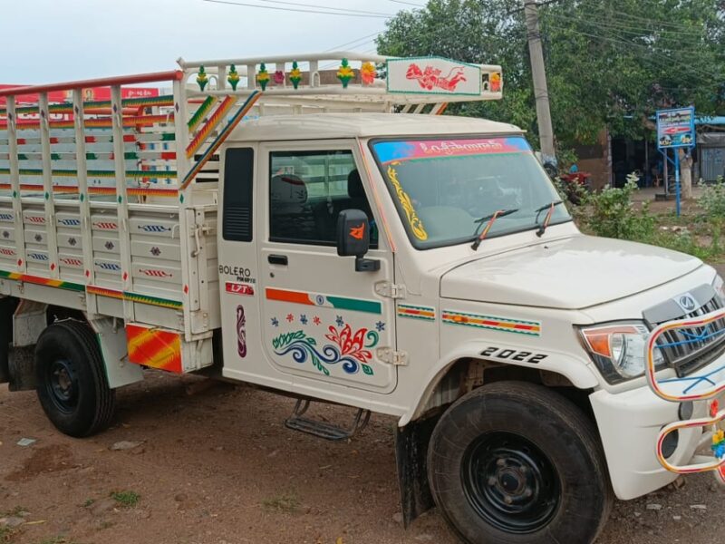 Bolero pickup truck